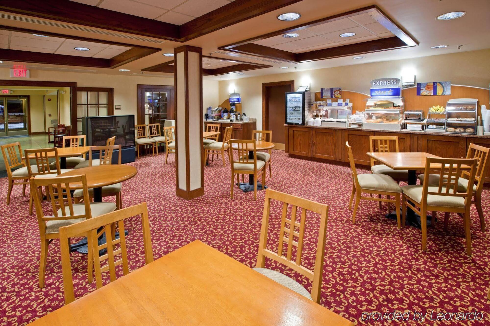 Holiday Inn Express Hotel & Suites Greenville By Ihg Eksteriør billede