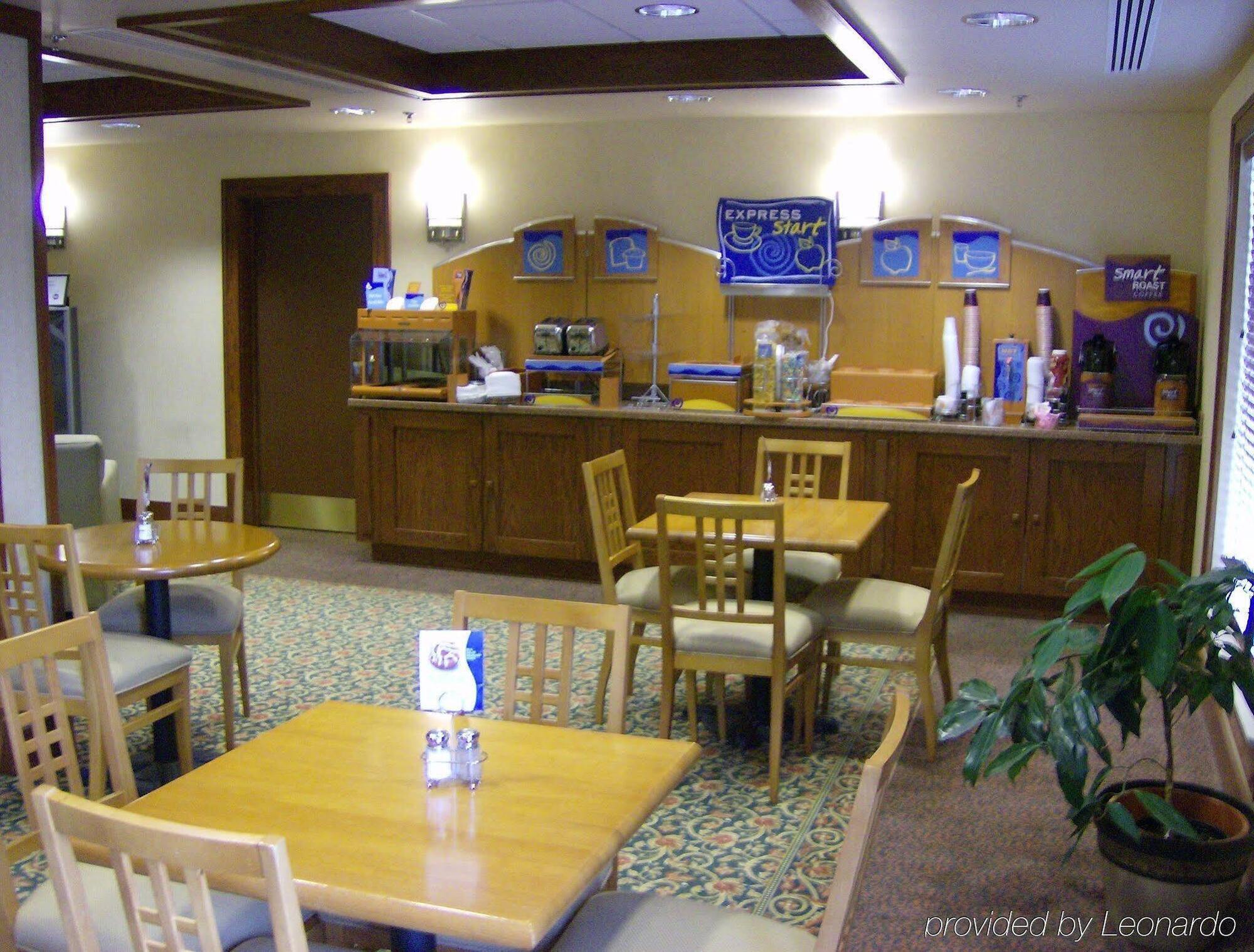 Holiday Inn Express Hotel & Suites Greenville By Ihg Eksteriør billede